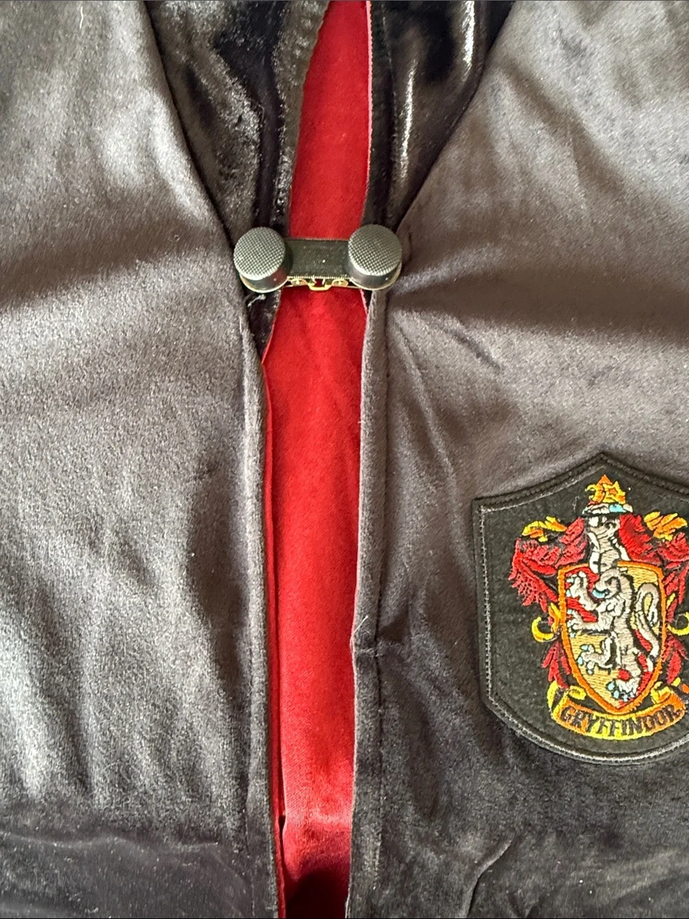 Warner Bros. Kids Black Gryffindor Robe Costume with Red Accent SIZE LARGE